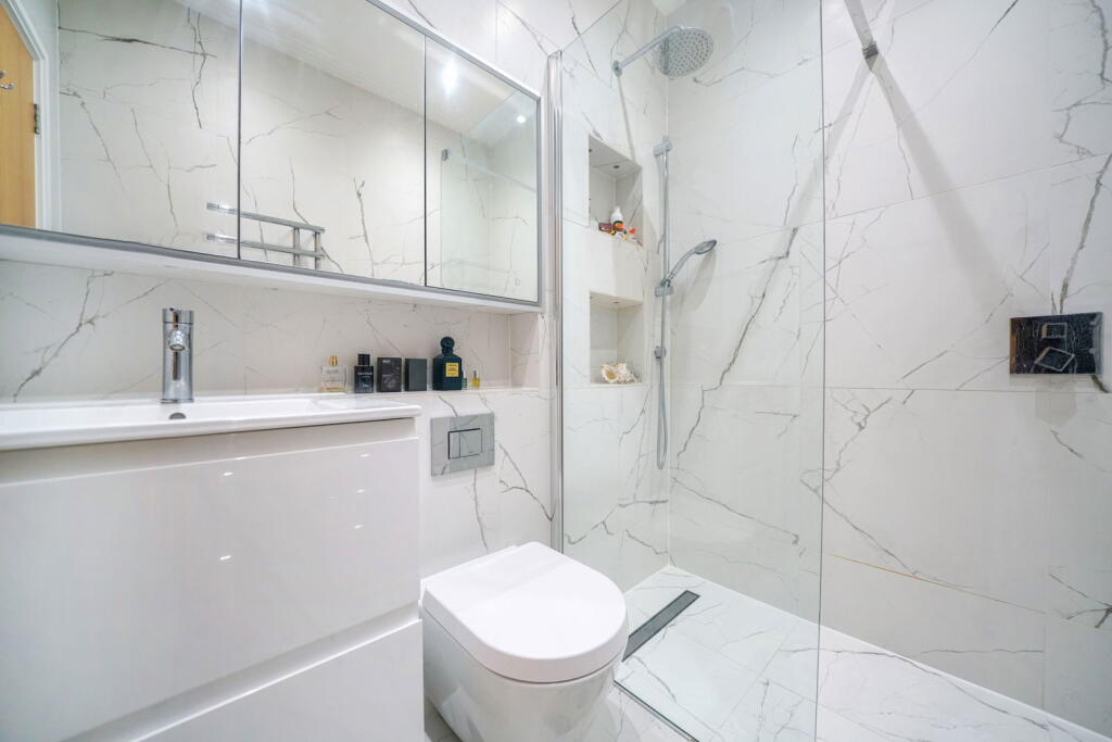 Apartment in London - View 4