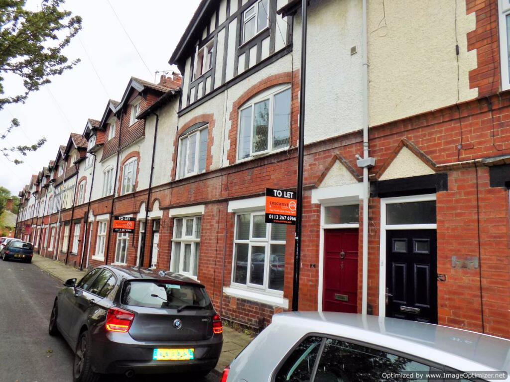 Apartment in Leeds - View 4