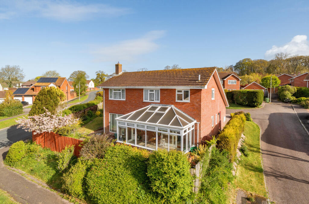 Main image of property: Diane Close, Exmouth, Devon