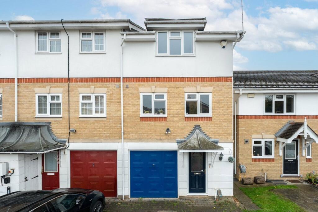 3-bed semi-detached on Nash Close, Sutton, SM1, £550,000