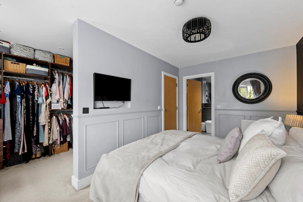 House in Redhill - View 5