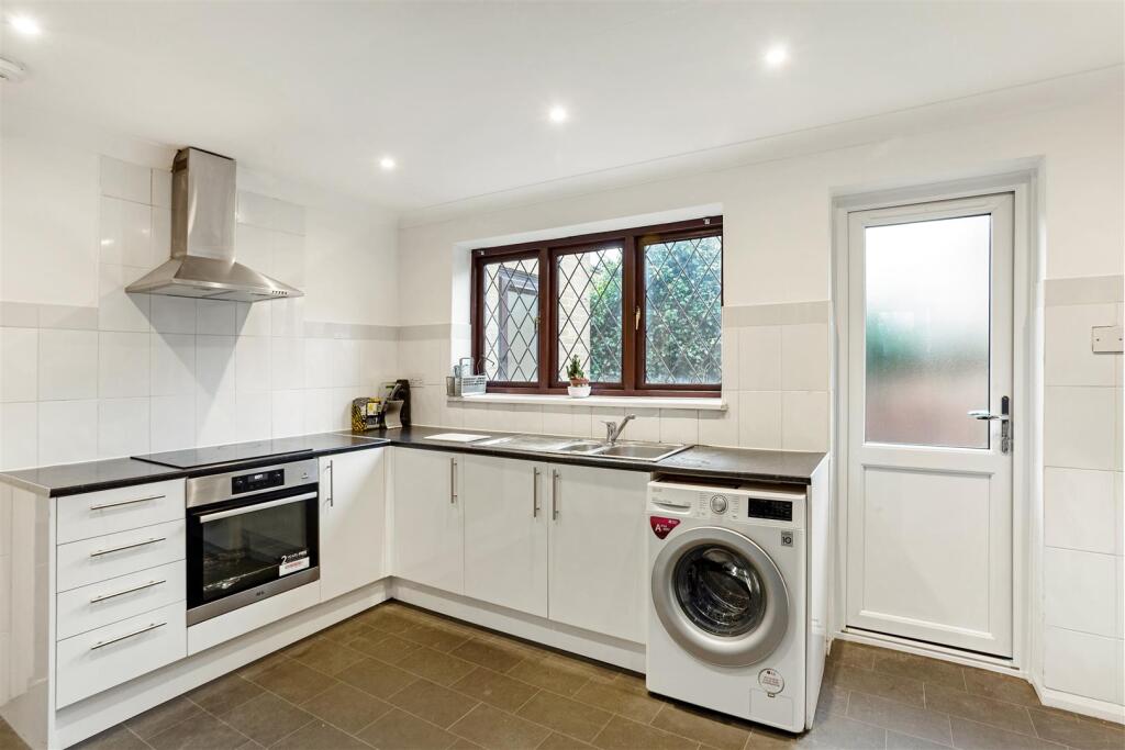 Ferrers Avenue, West Drayton - View 5