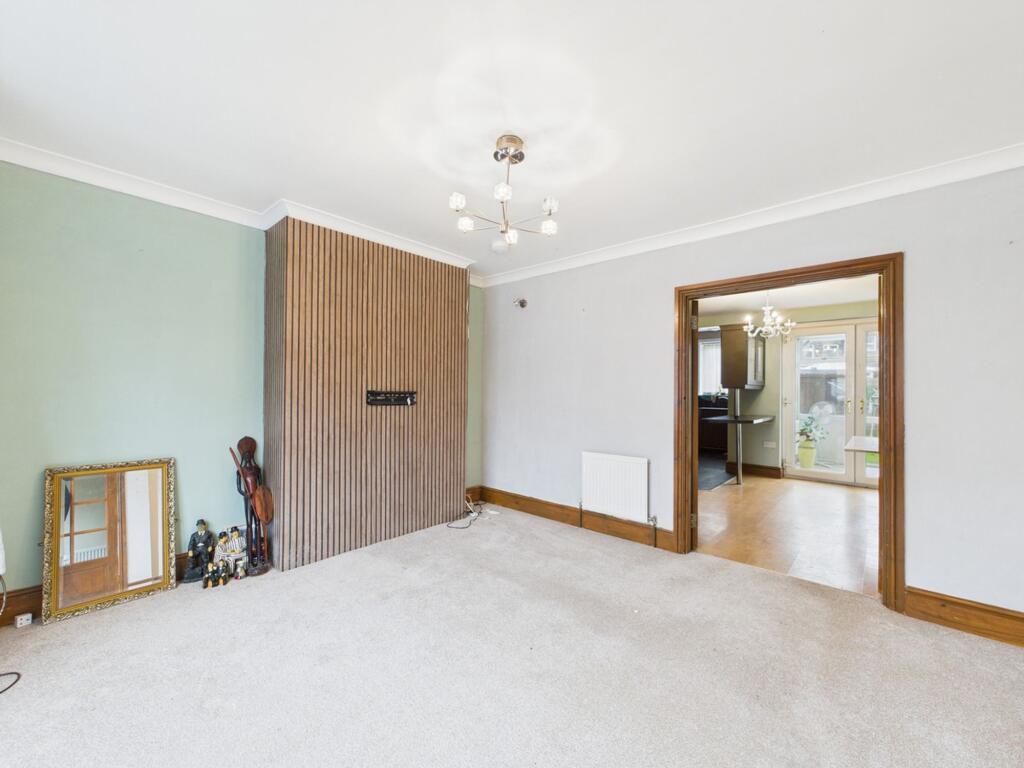Queen Victoria Road, New Tupton, S42 photo 3