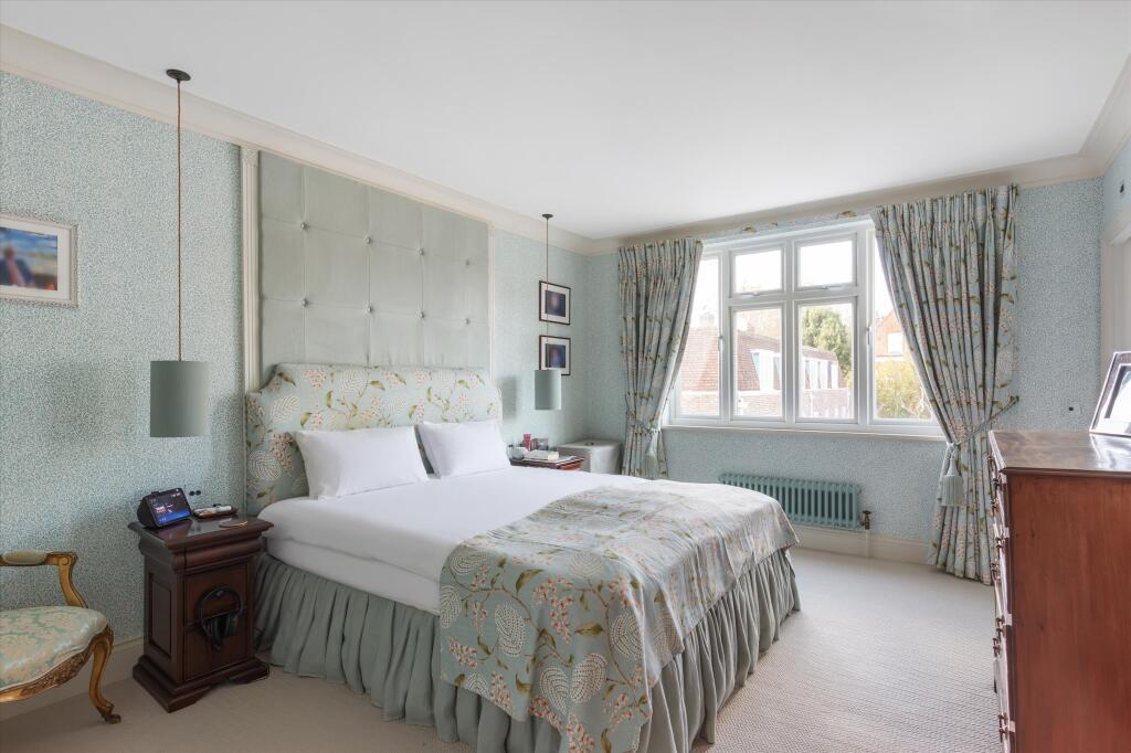 House in London - View 4