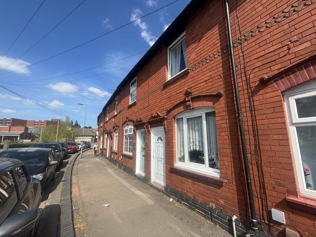 Main image of property: Lower Queen Street, B72
