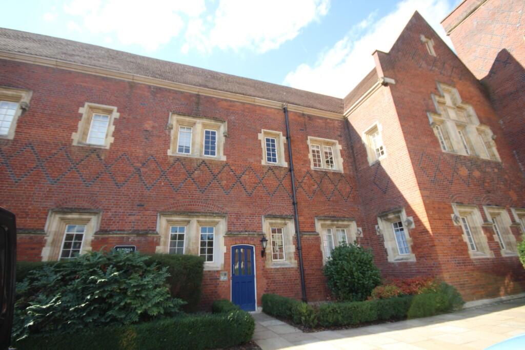 Main image of property: The Galleries, Brentwood, Essex, CM14