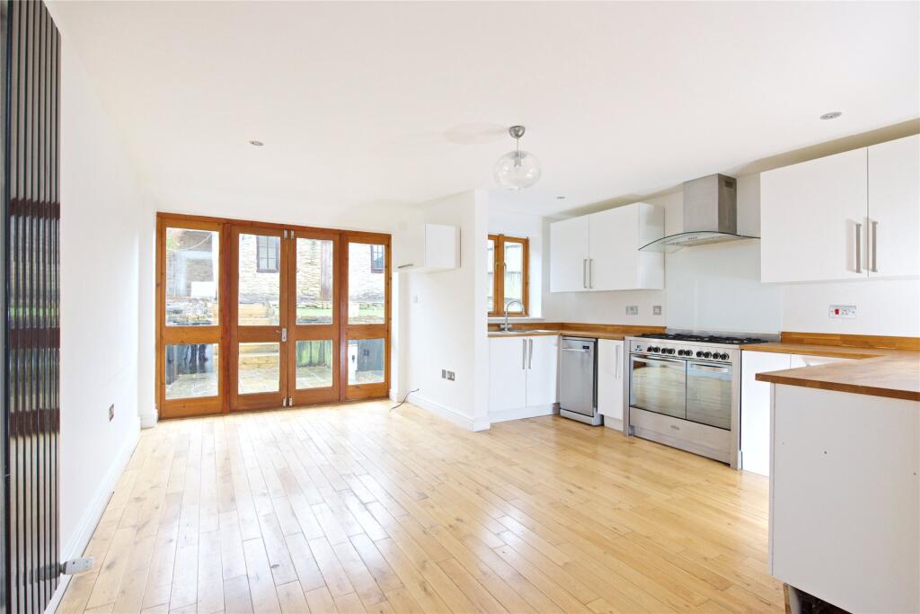 Olney Road, Lavendon, Buckinghamshire, MK46 photo 4