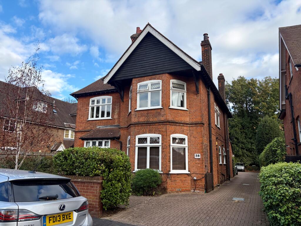 Main image of property: Beaconsfield Road, St. Albans, AL1 3RB
