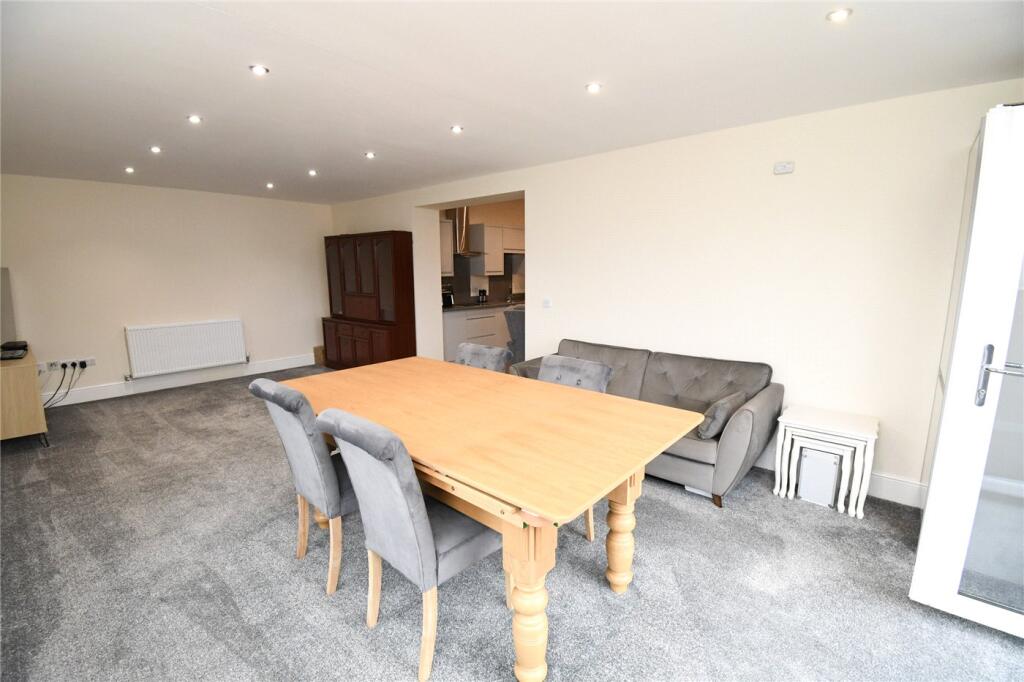 Apartment in Wallasey, Liscard - View 3
