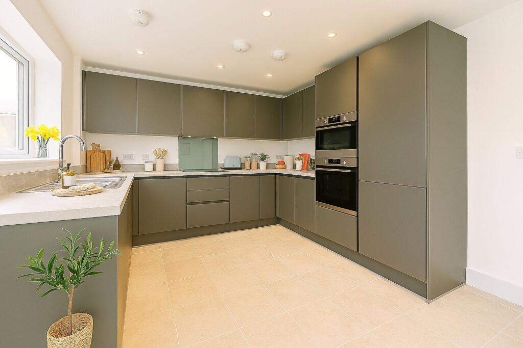 Main image of property: Weavers Grange, London Road, Bozeat, NN29