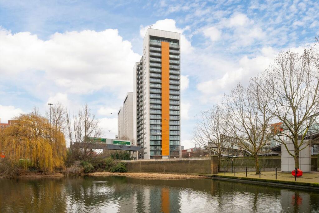 Apartment in London - View 5
