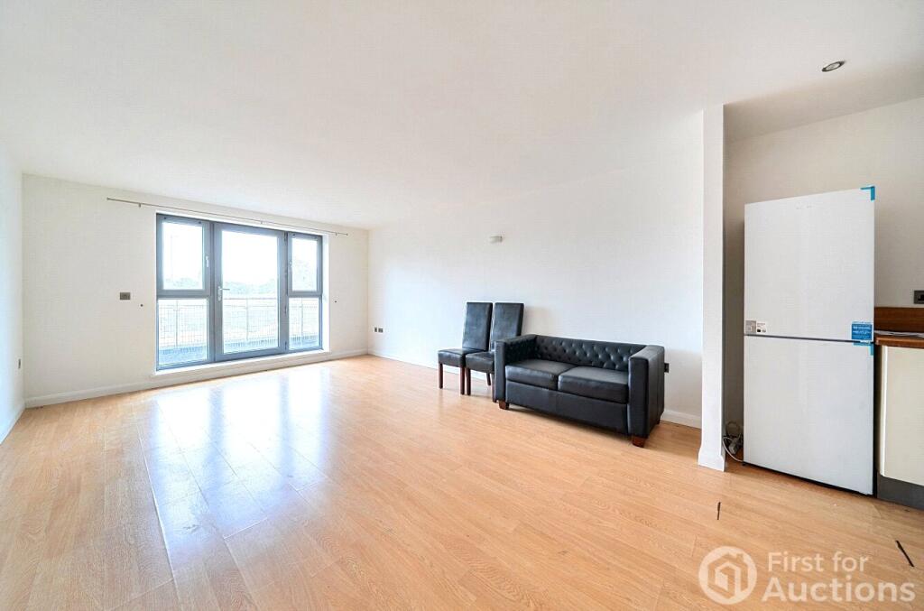 Apartment in Derby - View 3