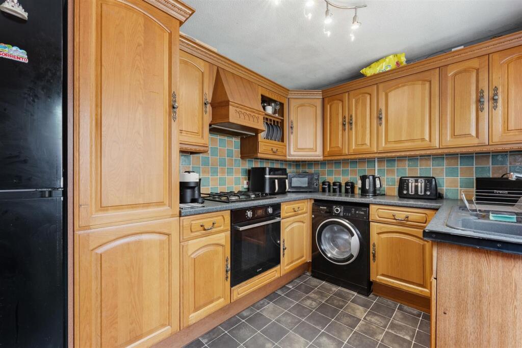 House in Barton Seagrave, North Northamptonshire - View 5