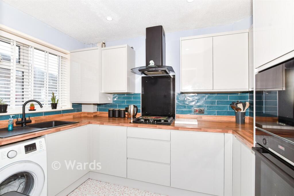 House in Tonbridge and Malling, Holborough Lakes, Snodland - More