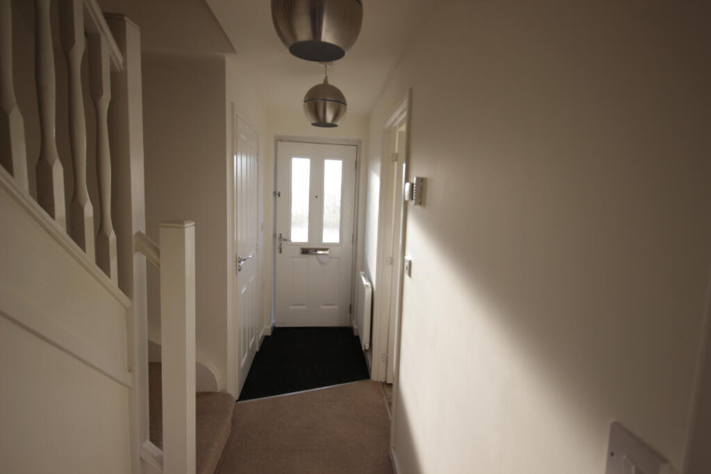 House in Hull - View 2