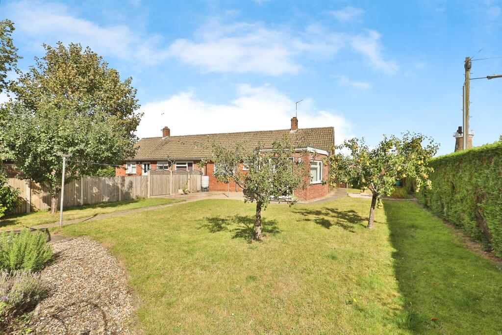 Holt Road, Horsford, Norwich photo 3