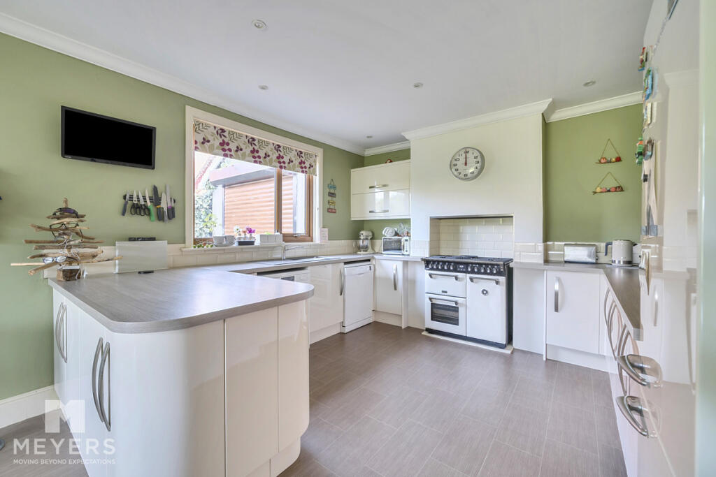House in West Moors - View 2