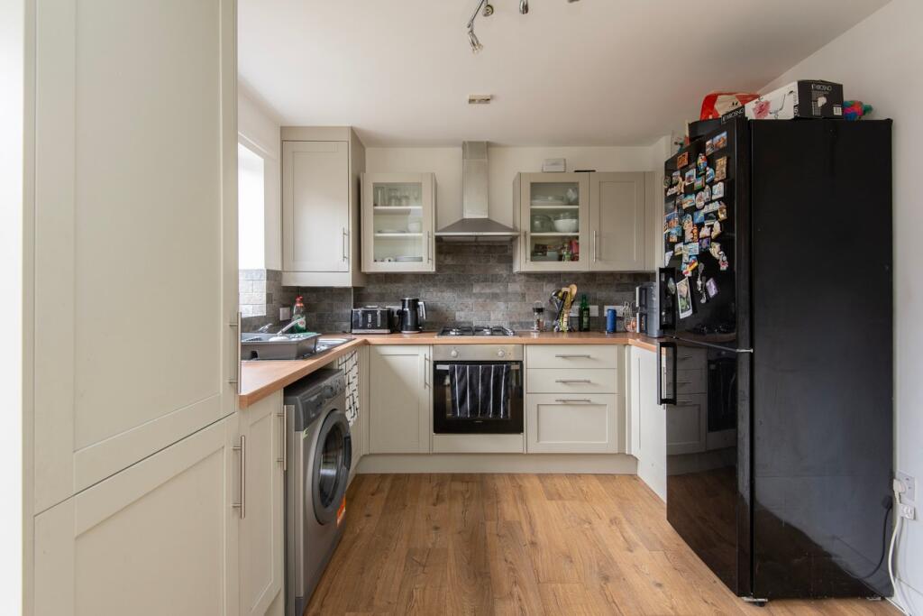Kingfisher Drive, Boston, PE21 photo 3