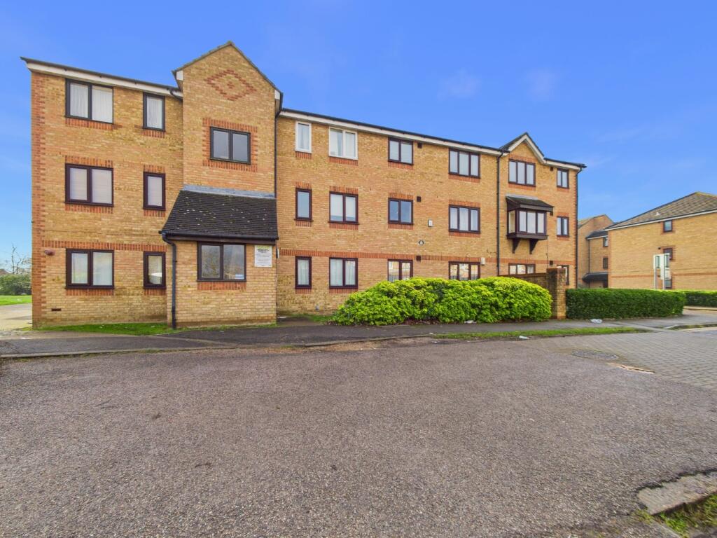Main image of property: Danbury Crescent, South Ockendon, Essex, RM15 5BX