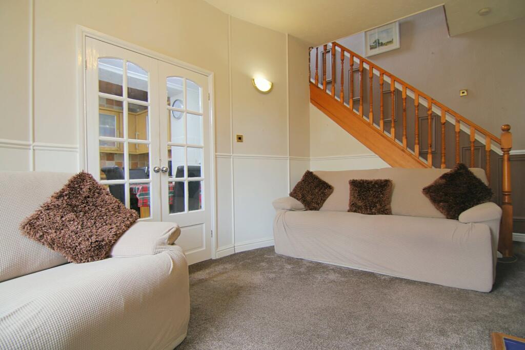 House in Bradford, West Yorkshire - View 3