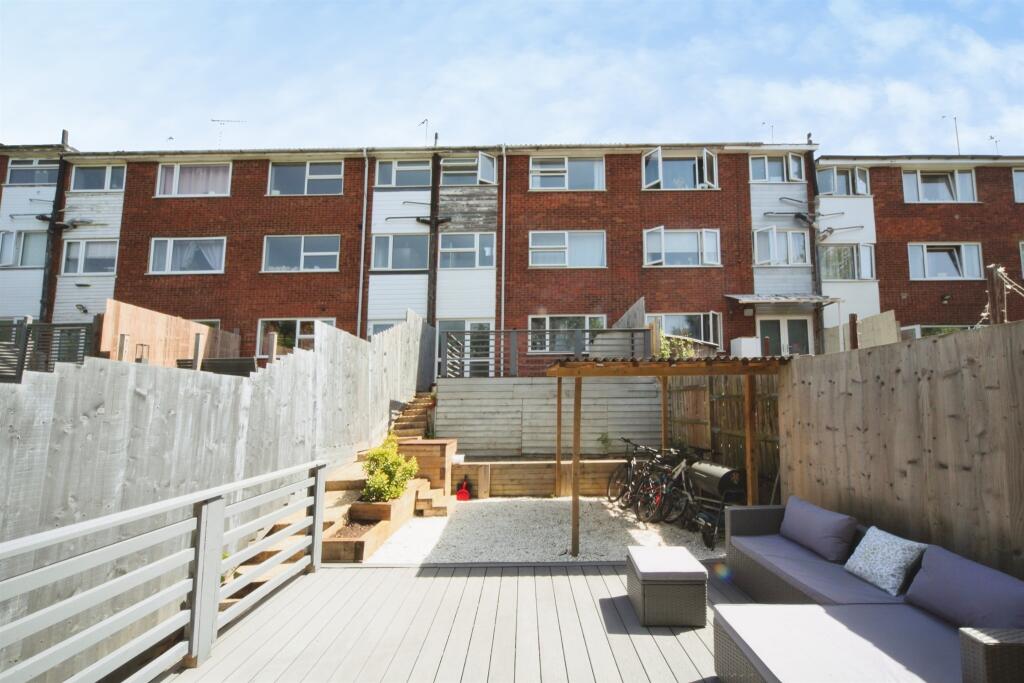 Main image of property: Brendon Avenue, Luton
