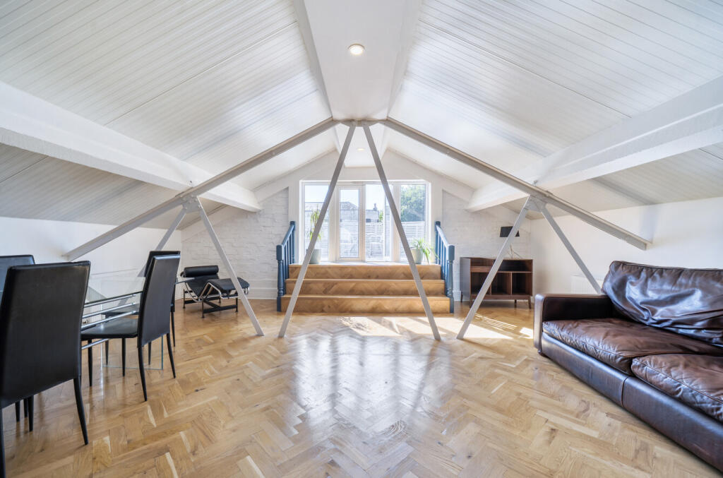 Apartment in London - View 4