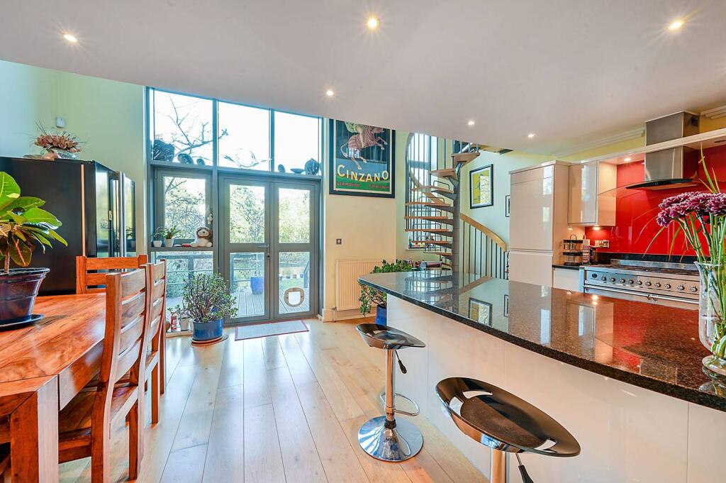 Main image of property: Tallow Road, Brentford, TW8