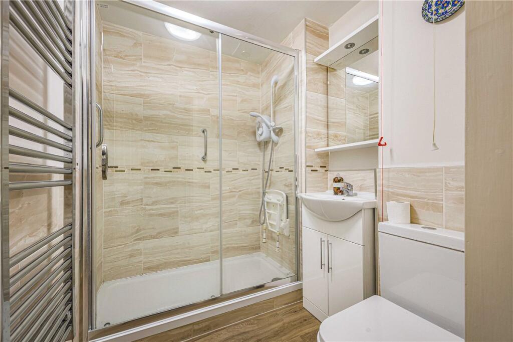 Apartment in London - View 5