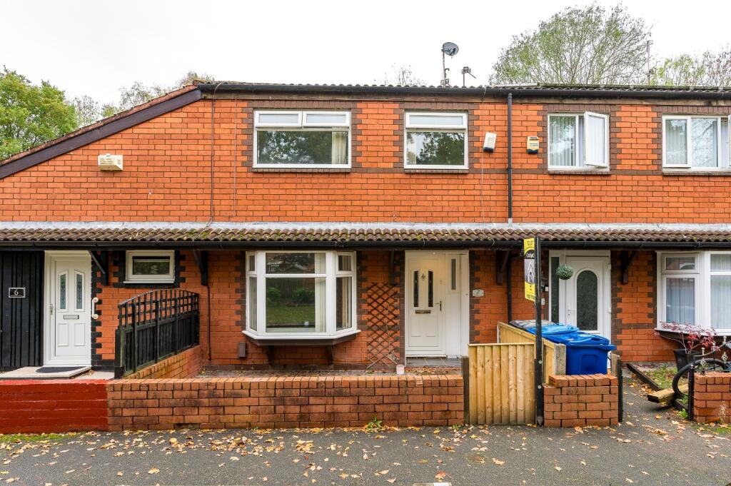 Main image of property: 7 Nightingale Close, Birchwood, Warrington, Cheshire, WA3 6PD