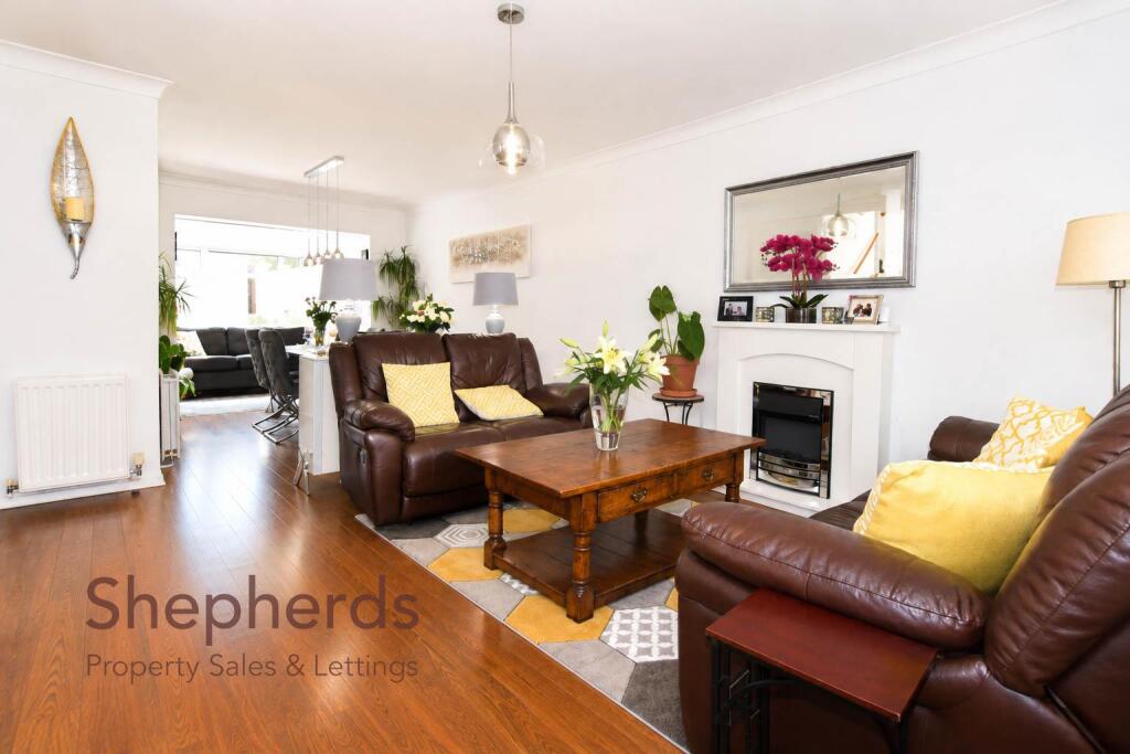 House in Broxbourne, Churchgate - View 2