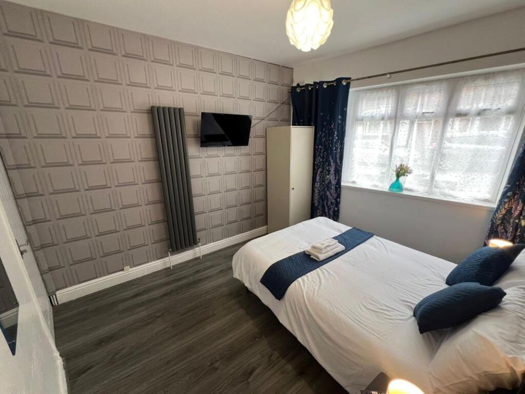 Additional image 6 of 25 Farm Road, Oldbury, West Midlands, B68 8RB