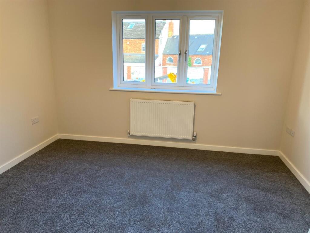House in Leicester - More