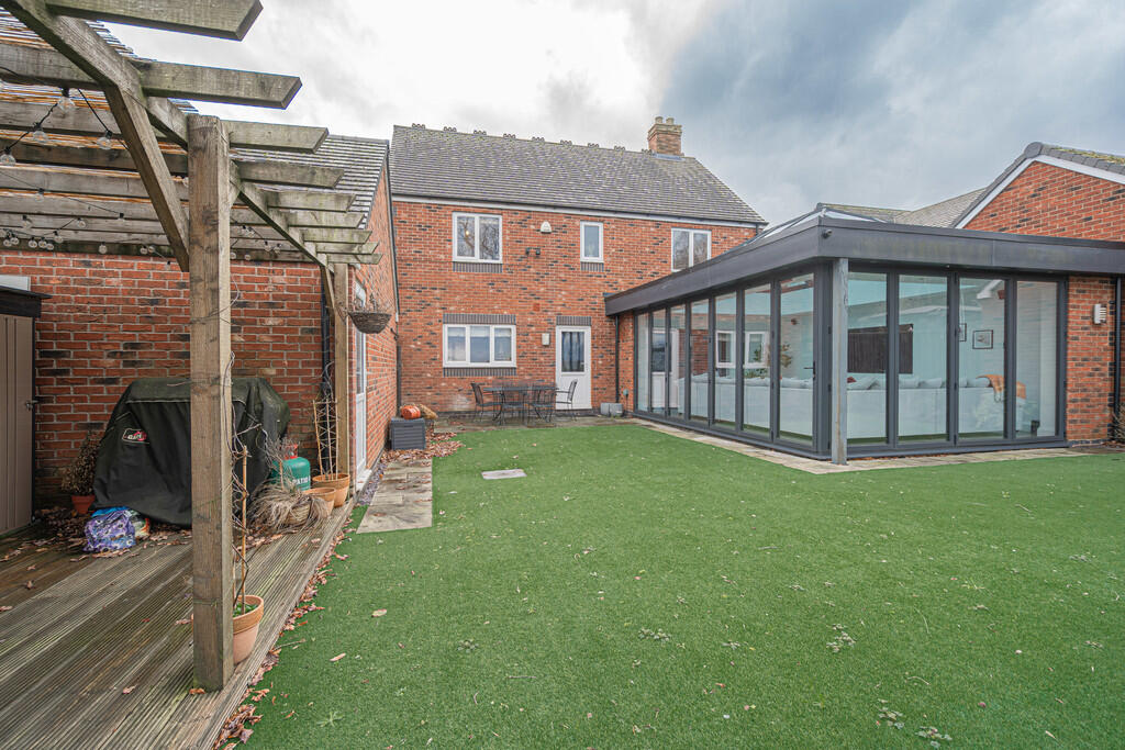 Additional image 28 of Belvedere Close