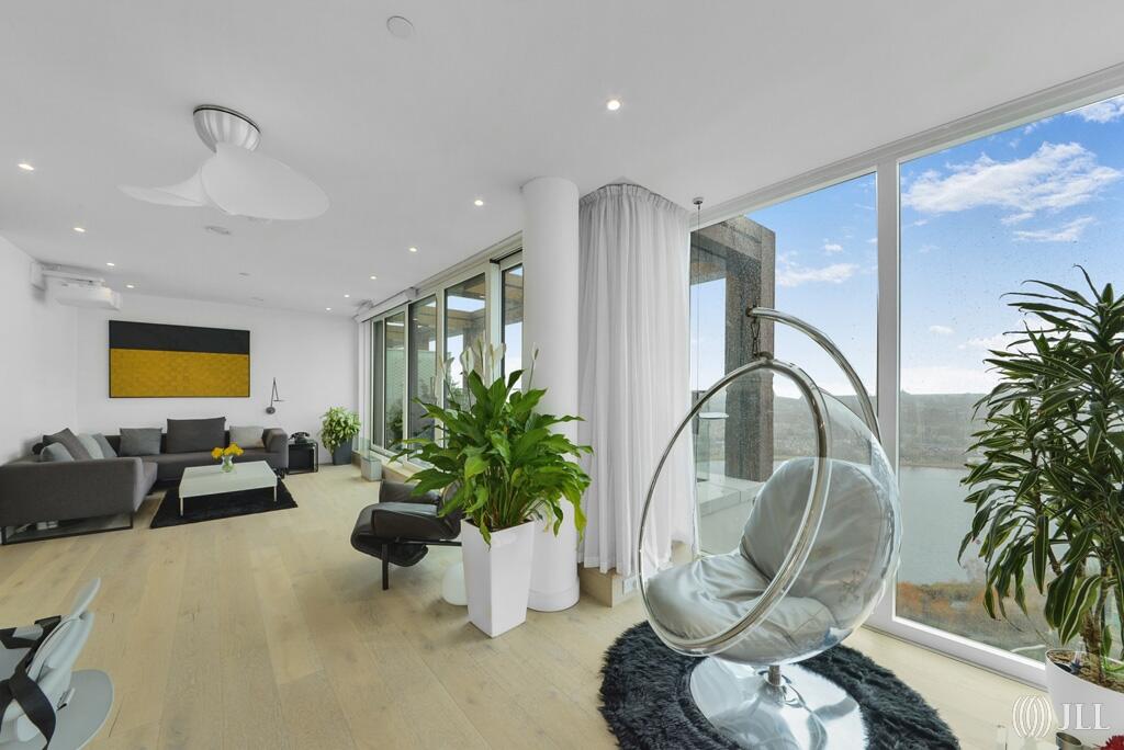 Main image of property: Kingly Building, N4