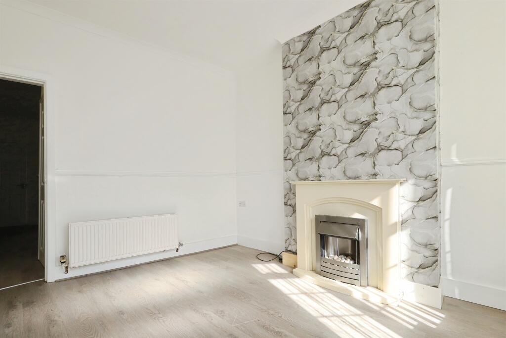 House in Wolverhampton - View 4