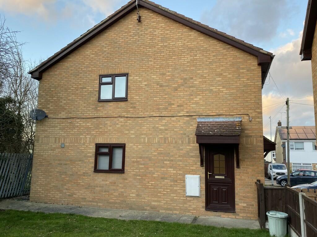 Main image of property: Mapleleaf Gardens, Wickford