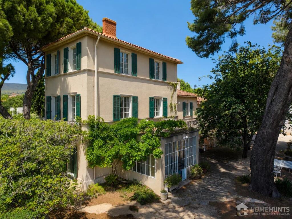 Main image of property: Provence-Alps-Cote d`Azur, Var, St-Cyr-sur-Mer