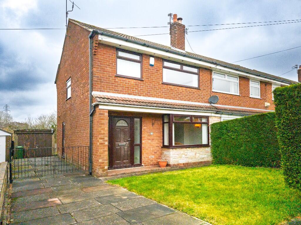 3-bed semi-detached on Jacobsen Avenue, Hyde, Greater Manchester, SK14, £245,000