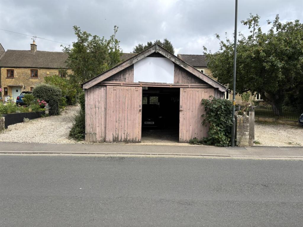 Main image of property: Lansdowne, Bourton-on-the-Water