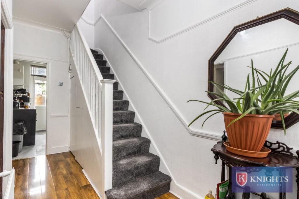 House in London - View 6