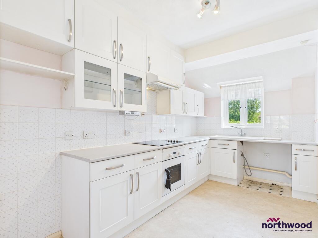 Rusper Road, Horsham, RH12 photo 4