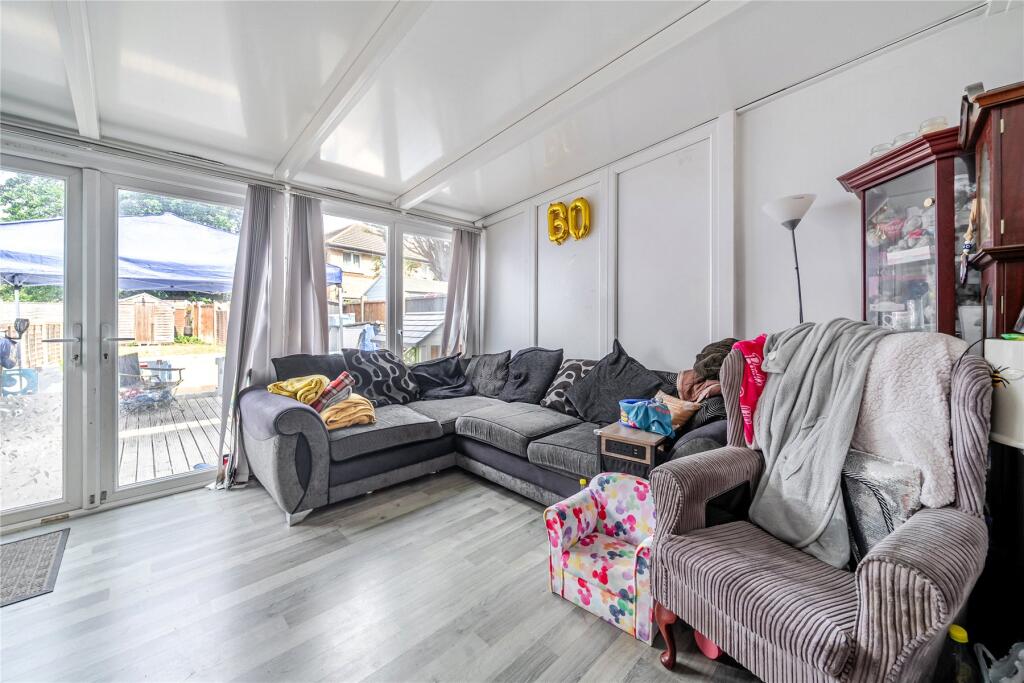 House in London - View 3