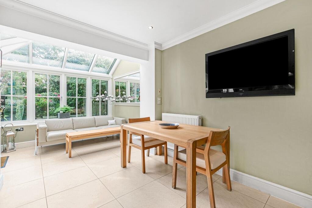 Additional image 10 of The Courtyard, Bedwell Park, Essendon, AL9