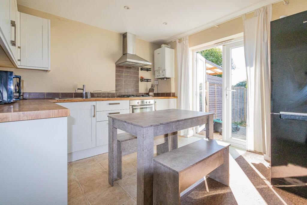 Apartment in Bristol, Southmead - View 4