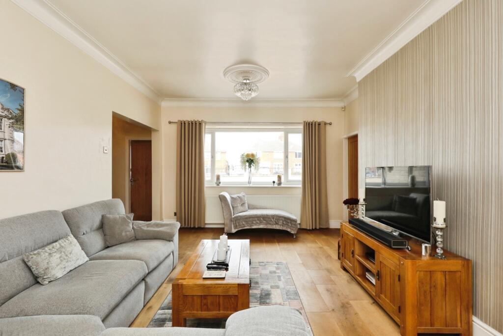 House in Rotherham, Dinnington St. John's - View 5
