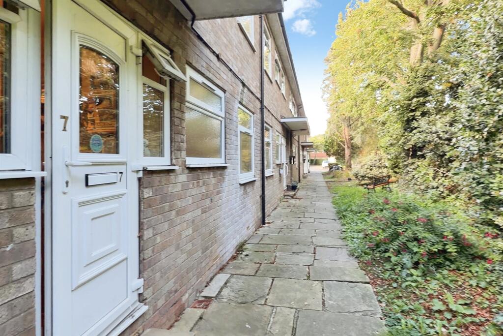 Willow Court, Beverley