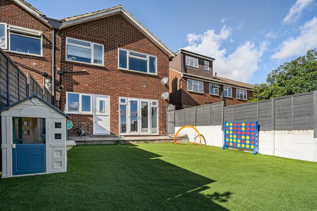 Apartment in Hertford, Bengeo - View 3