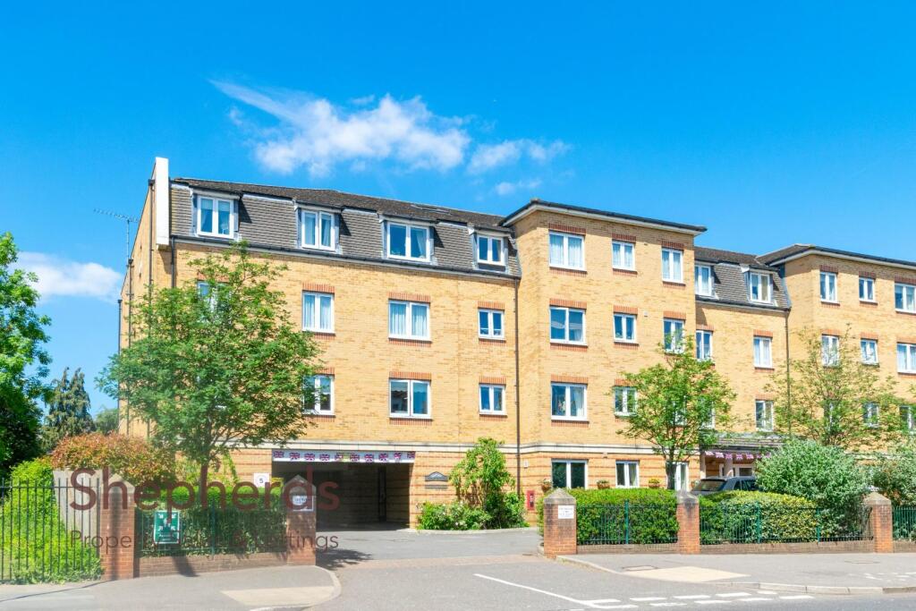 Main image of property: High Street, Cheshunt