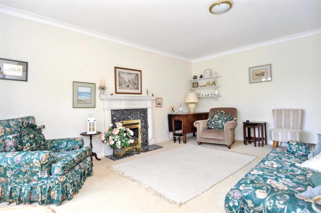 House in Leicester - More