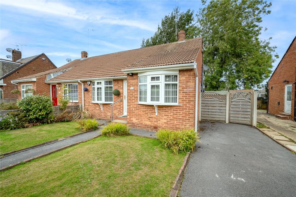 Main image of property: Primley Park Lane, Leeds, West Yorkshire
